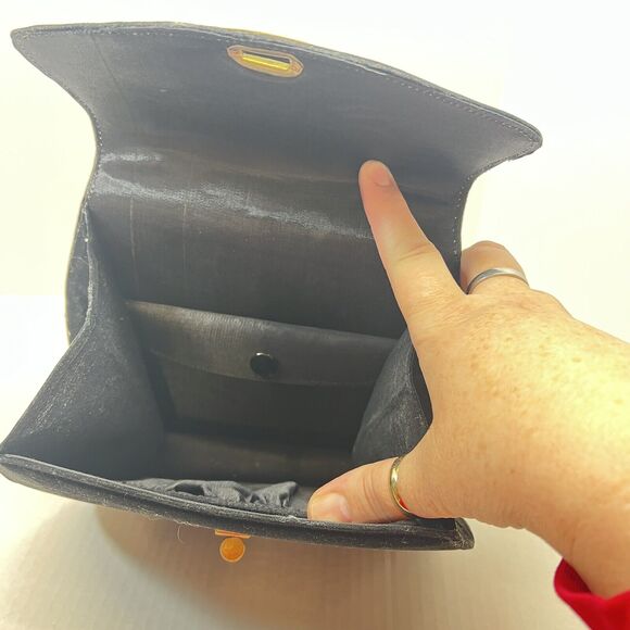 Black Velvet Embroidered Beaded Japanese Geisha Garden Purse - Picture 5 of 11